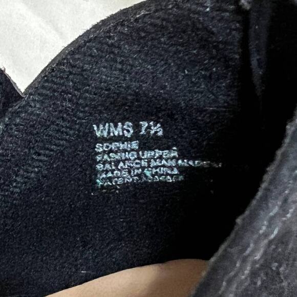 Report Footwear SIZE 7.5 Geometric Shapes Cut Out 2.5" Heel Ankle Booties - Picture 7 of 8